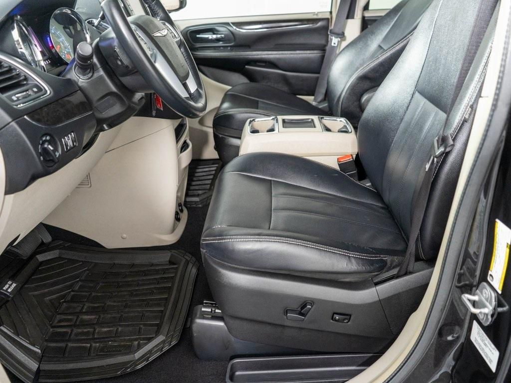 used 2014 Chrysler Town & Country car, priced at $8,994