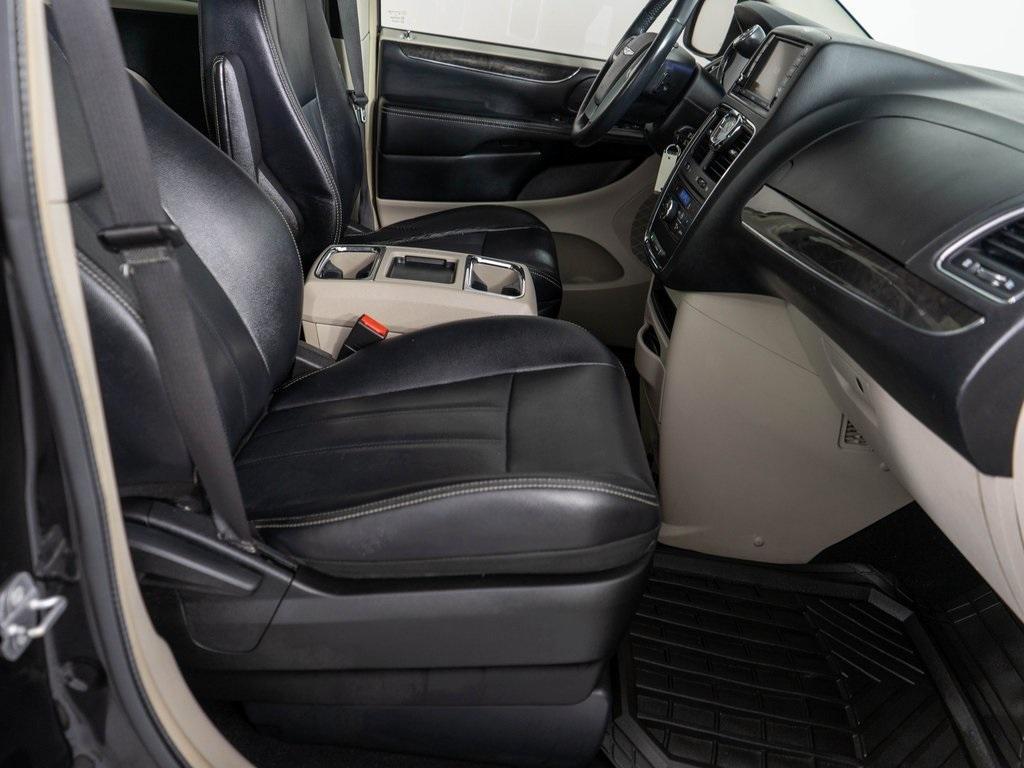 used 2014 Chrysler Town & Country car, priced at $8,994