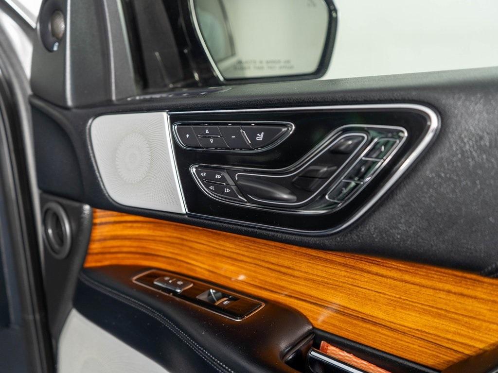 used 2018 Lincoln Navigator car, priced at $31,995