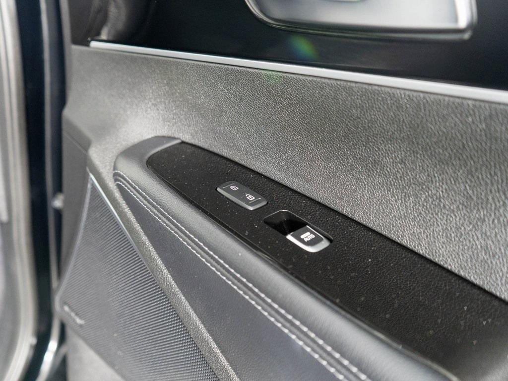 used 2016 Kia Sorento car, priced at $13,991