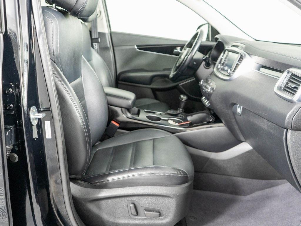 used 2016 Kia Sorento car, priced at $13,991
