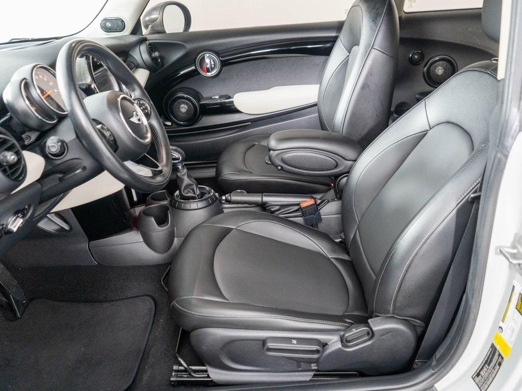 used 2016 MINI Hardtop car, priced at $9,995