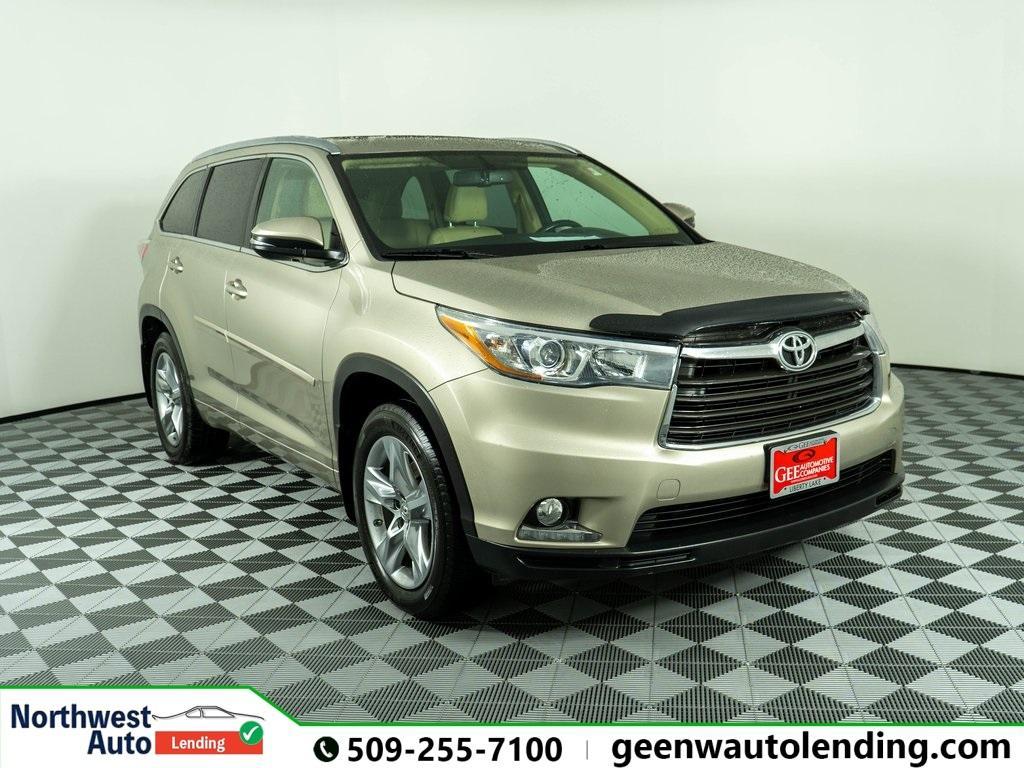 used 2014 Toyota Highlander car, priced at $17,994