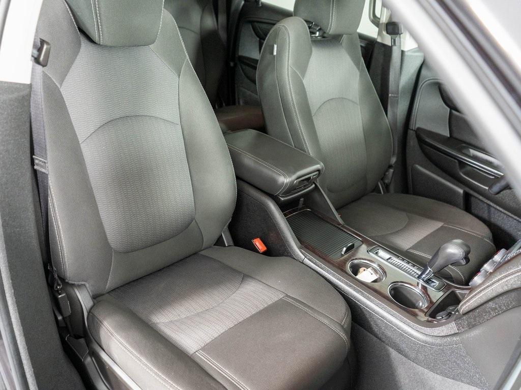 used 2017 Chevrolet Traverse car, priced at $13,994