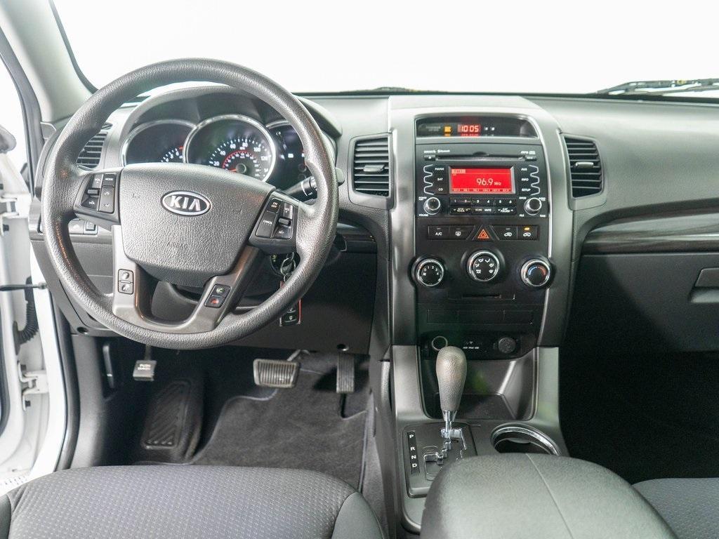 used 2011 Kia Sorento car, priced at $5,500