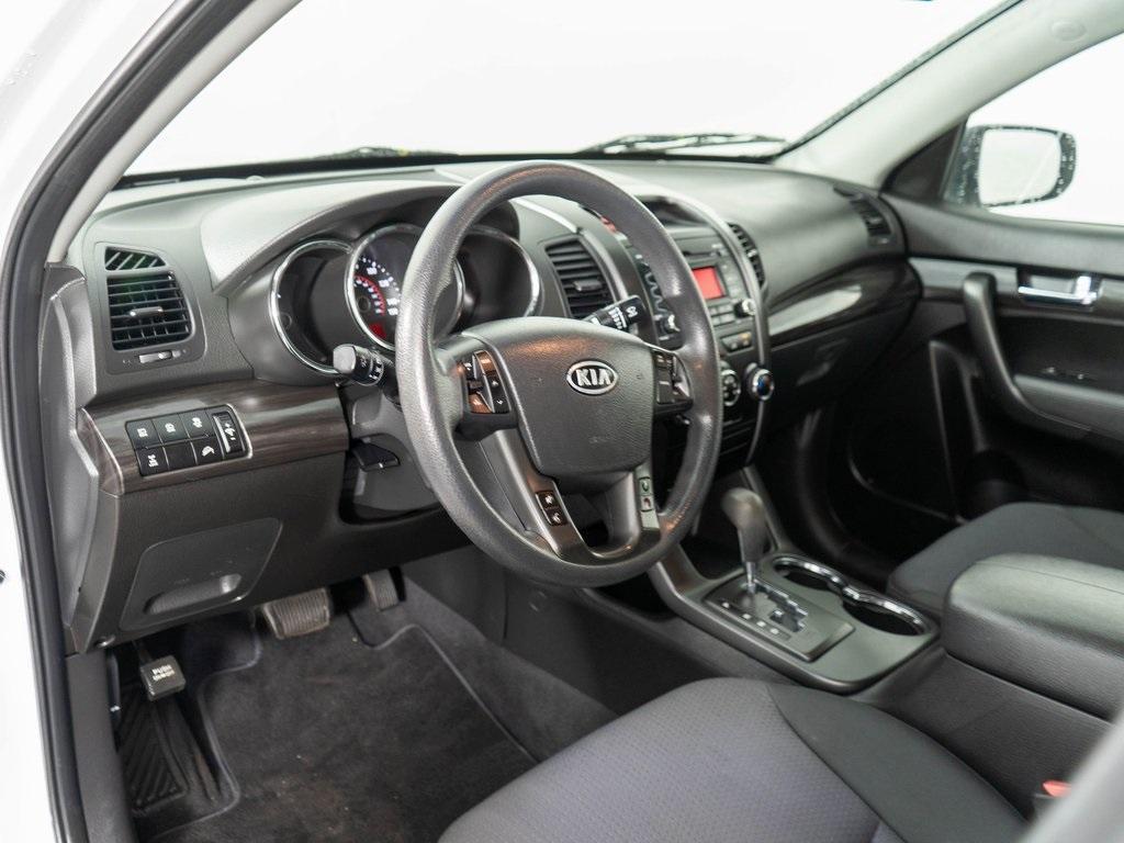 used 2011 Kia Sorento car, priced at $5,500