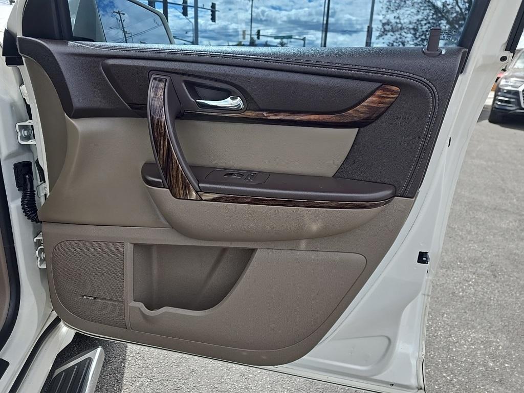 used 2014 GMC Acadia car, priced at $14,995