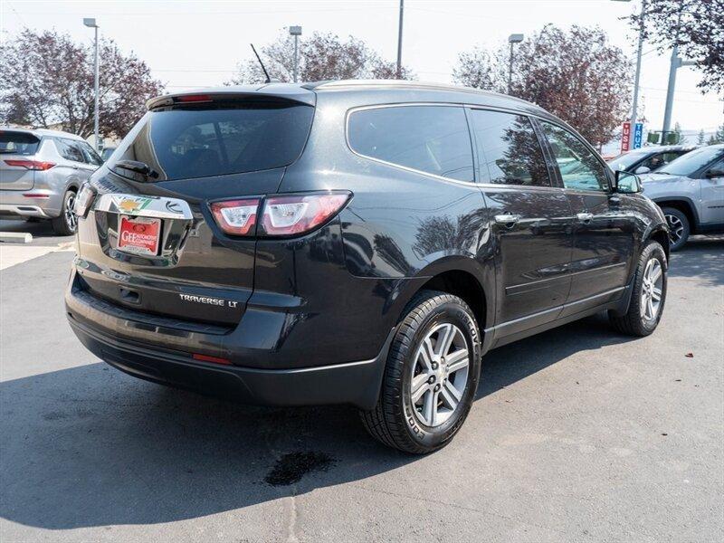 used 2015 Chevrolet Traverse car, priced at $10,499