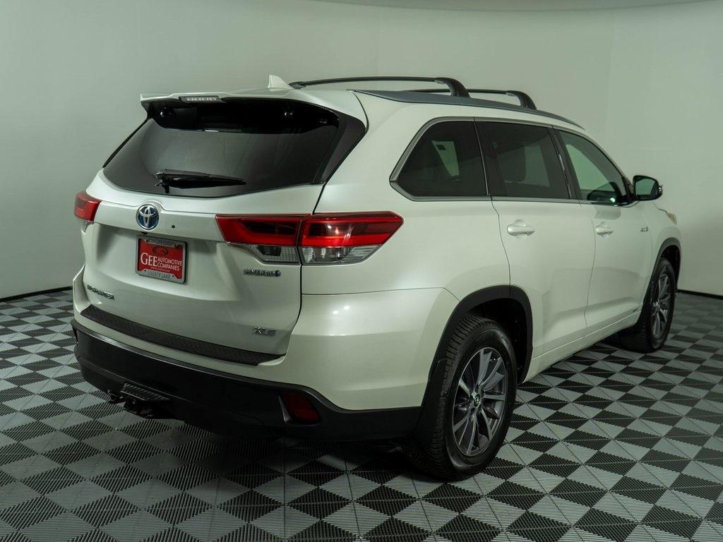 used 2017 Toyota Highlander Hybrid car, priced at $22,995
