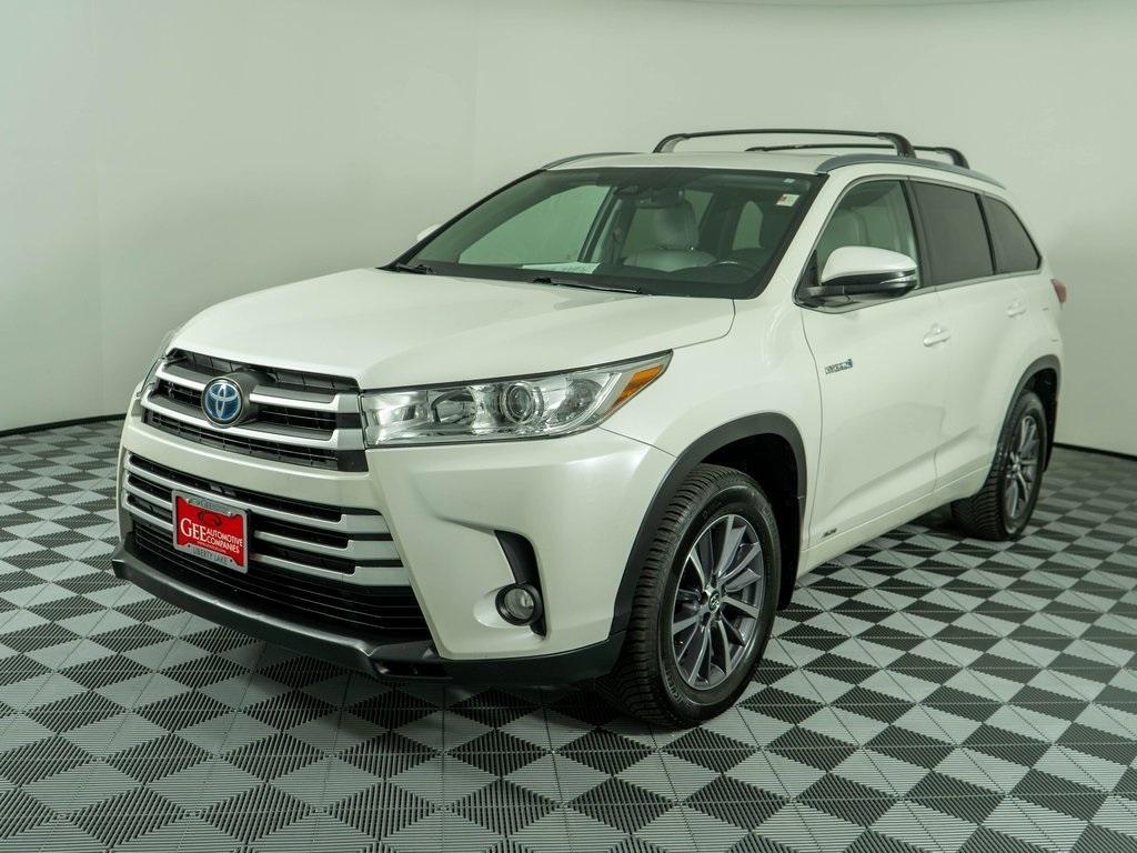 used 2017 Toyota Highlander Hybrid car, priced at $22,995