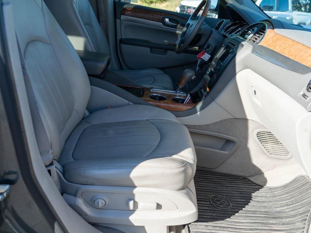 used 2011 Buick Enclave car, priced at $10,995