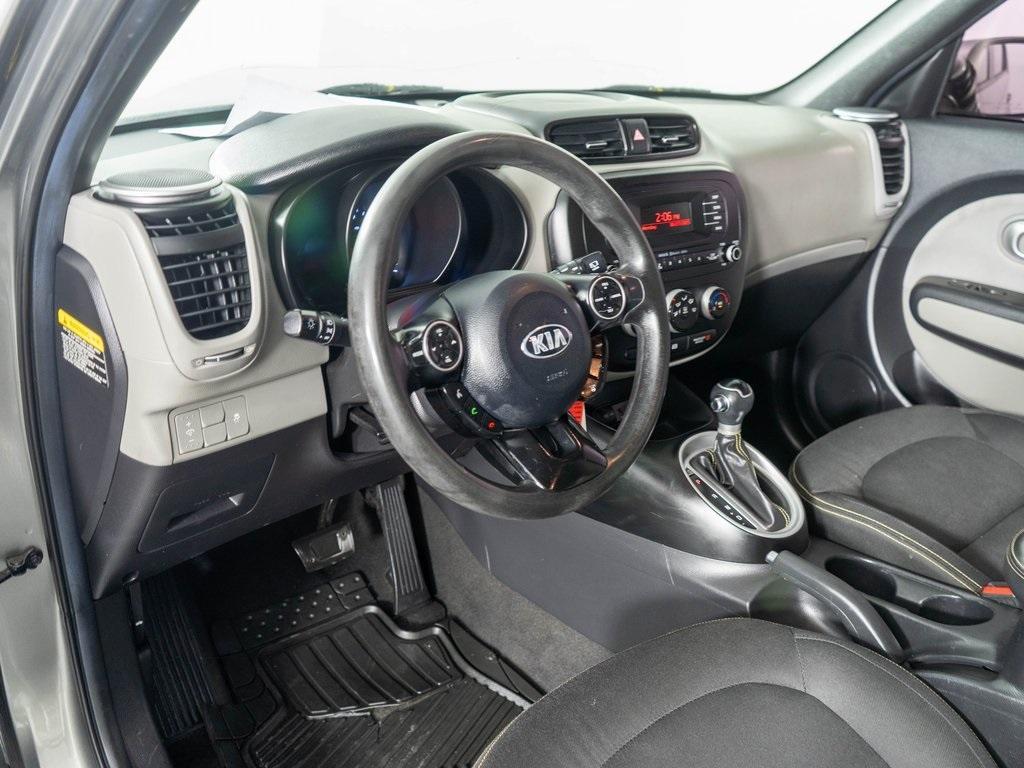 used 2015 Kia Soul car, priced at $5,994