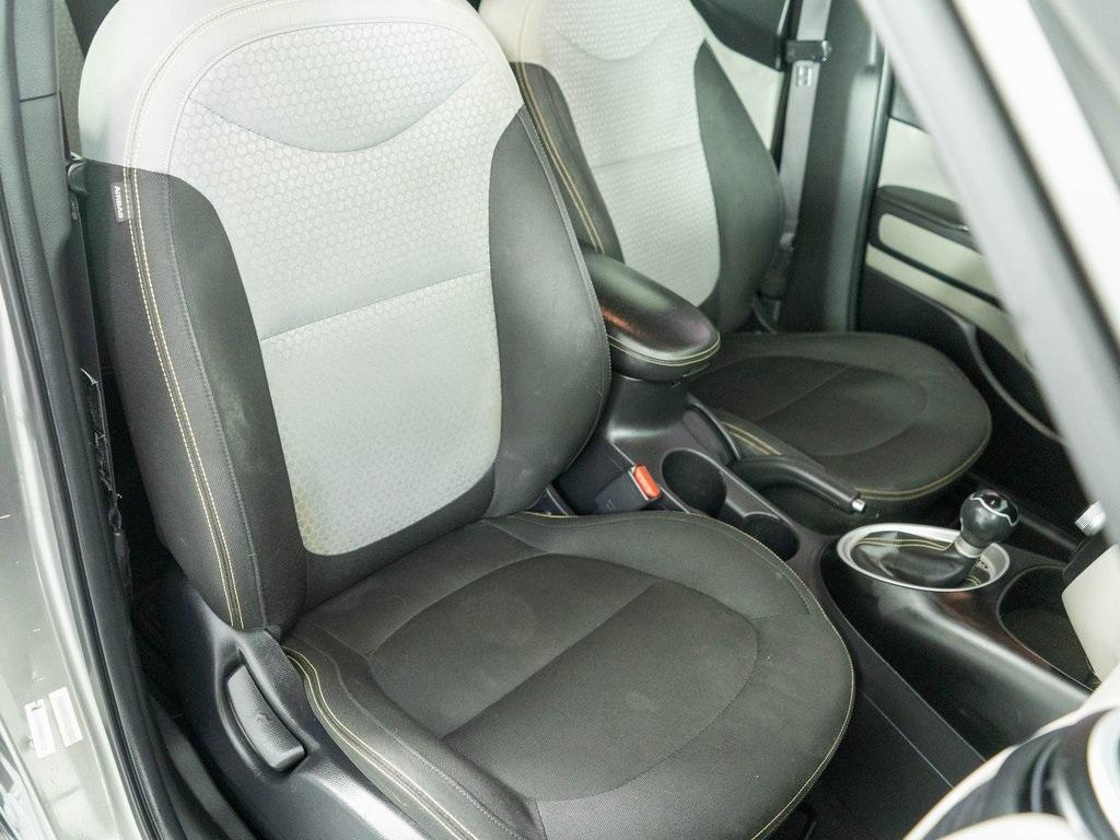 used 2015 Kia Soul car, priced at $5,994