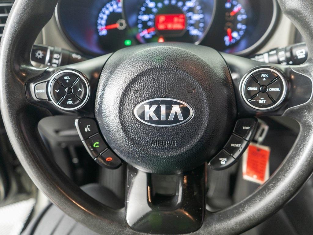 used 2015 Kia Soul car, priced at $5,994