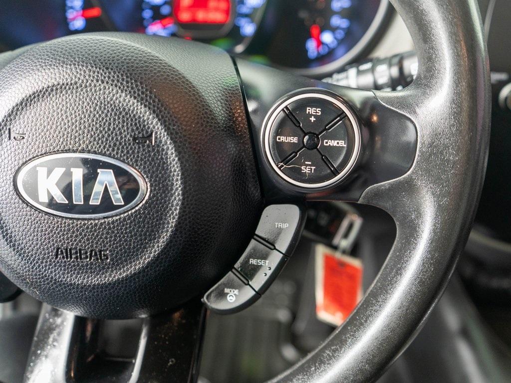 used 2015 Kia Soul car, priced at $5,994