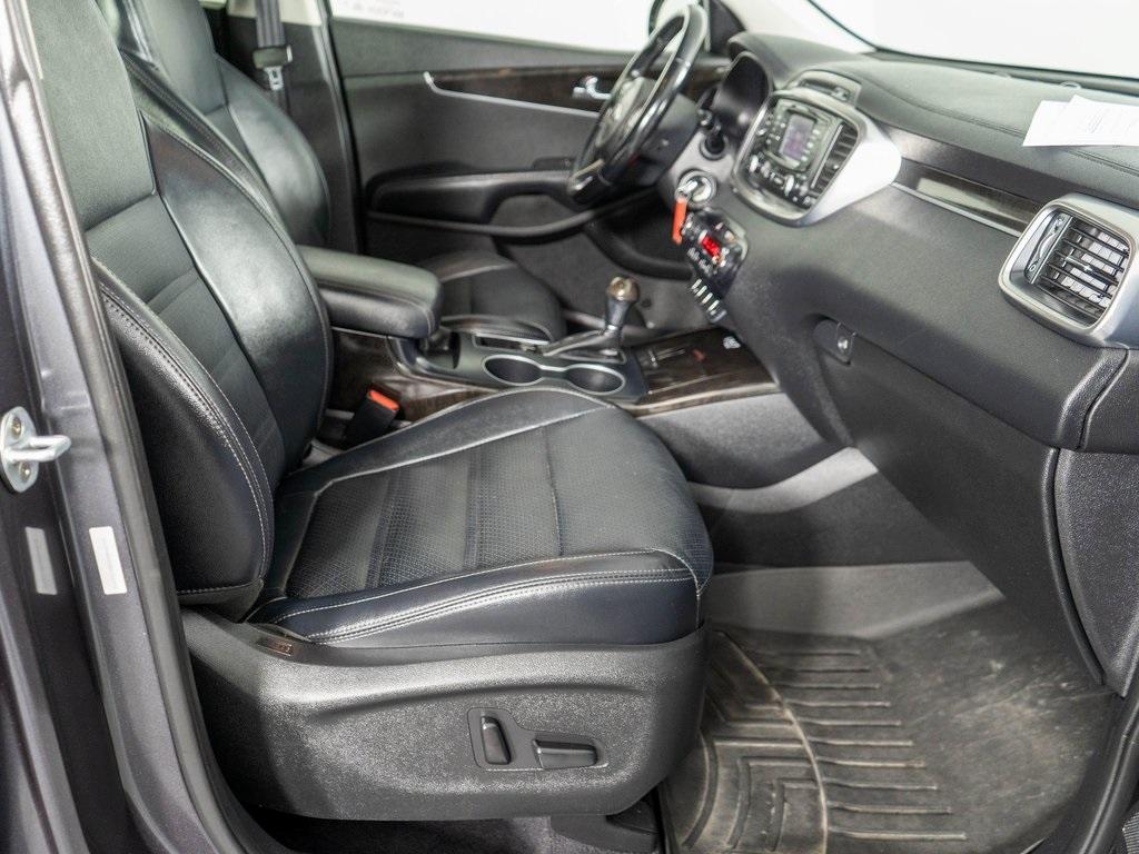 used 2016 Kia Sorento car, priced at $11,994