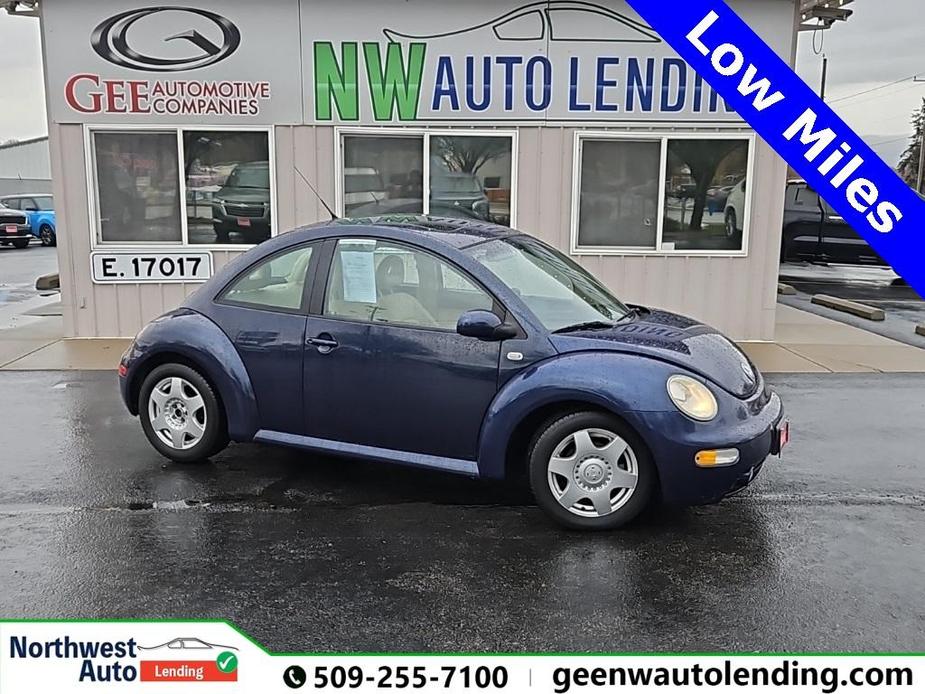 used 2001 Volkswagen New Beetle car, priced at $5,889