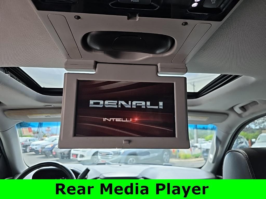 used 2016 GMC Yukon car, priced at $25,994