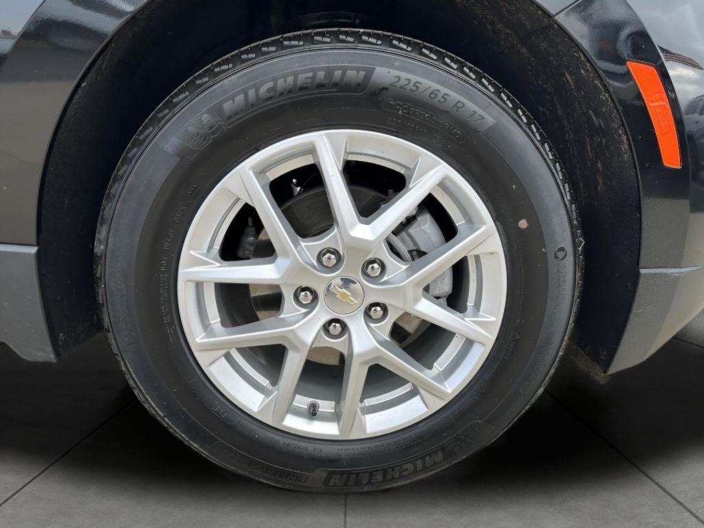 used 2022 Chevrolet Equinox car, priced at $22,848