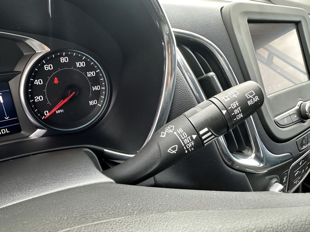 used 2022 Chevrolet Equinox car, priced at $22,848