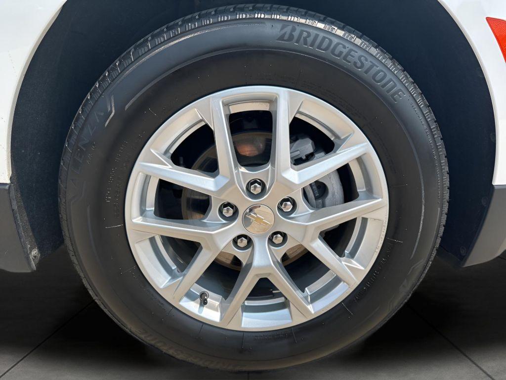 used 2024 Chevrolet Equinox car, priced at $25,704
