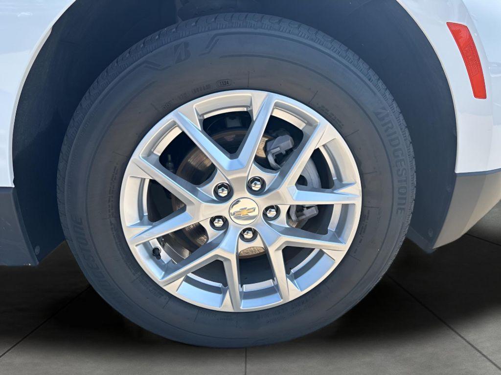 used 2024 Chevrolet Equinox car, priced at $25,607