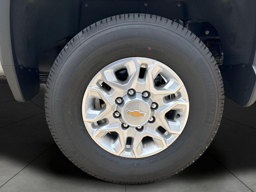 new 2025 Chevrolet Silverado 3500 car, priced at $65,674