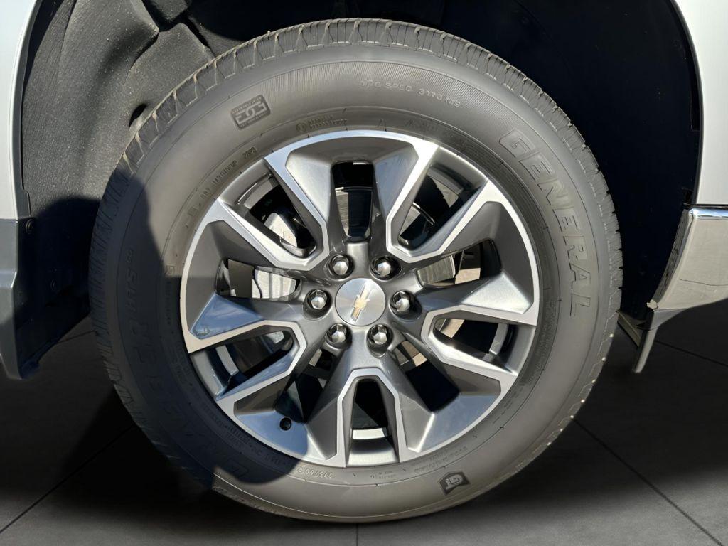 used 2024 Chevrolet Silverado 1500 car, priced at $41,872