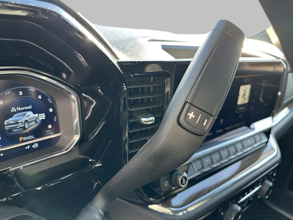 used 2024 Chevrolet Silverado 1500 car, priced at $41,872