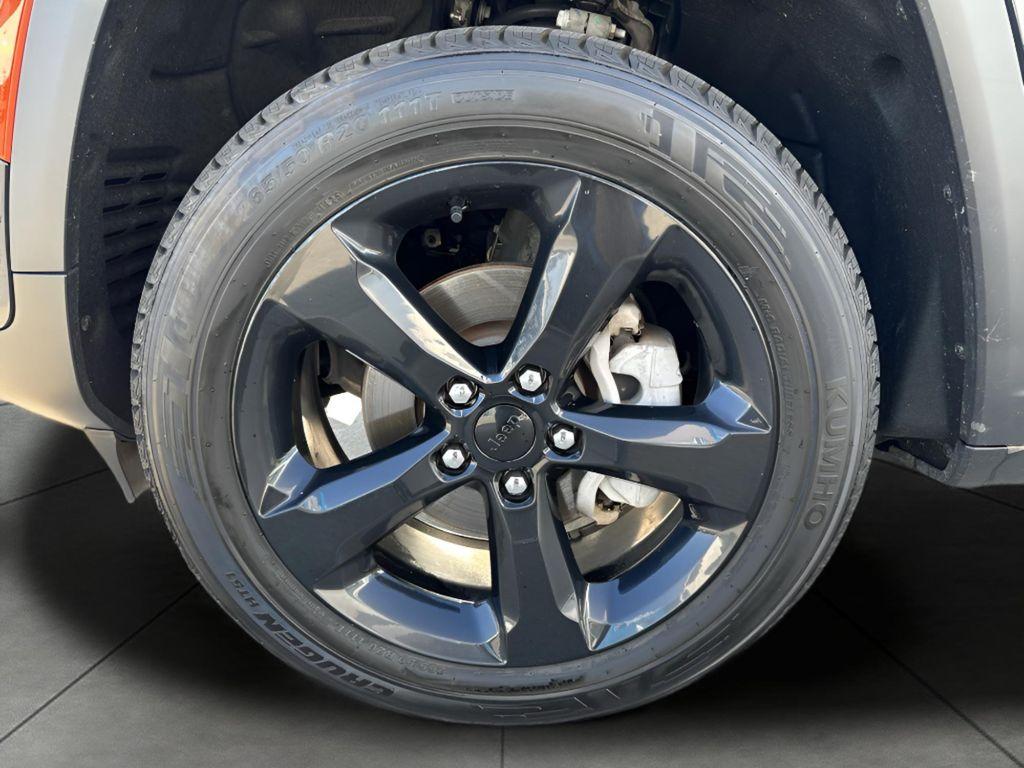 used 2024 Jeep Grand Cherokee car, priced at $34,230