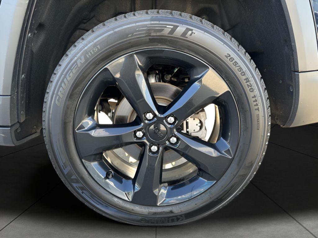 used 2024 Jeep Grand Cherokee car, priced at $34,230