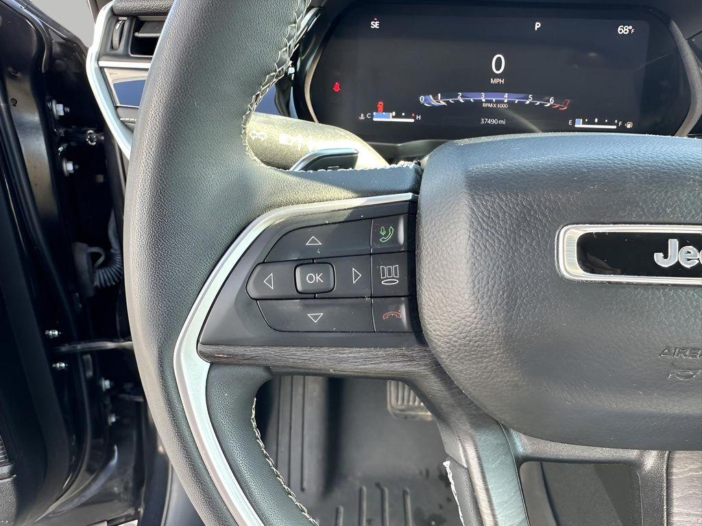 used 2024 Jeep Grand Cherokee car, priced at $34,230