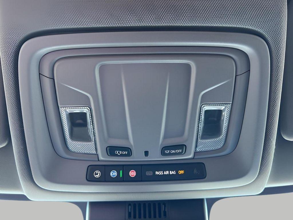 used 2024 Chevrolet Silverado 1500 car, priced at $35,998