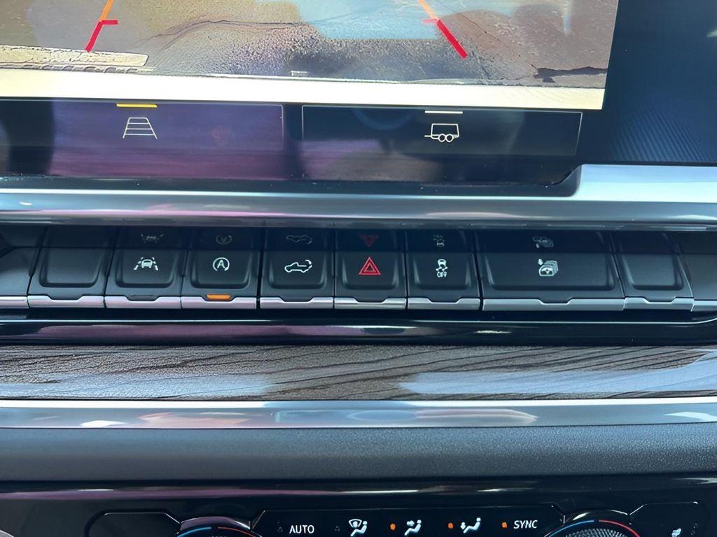 used 2024 Chevrolet Silverado 1500 car, priced at $35,998