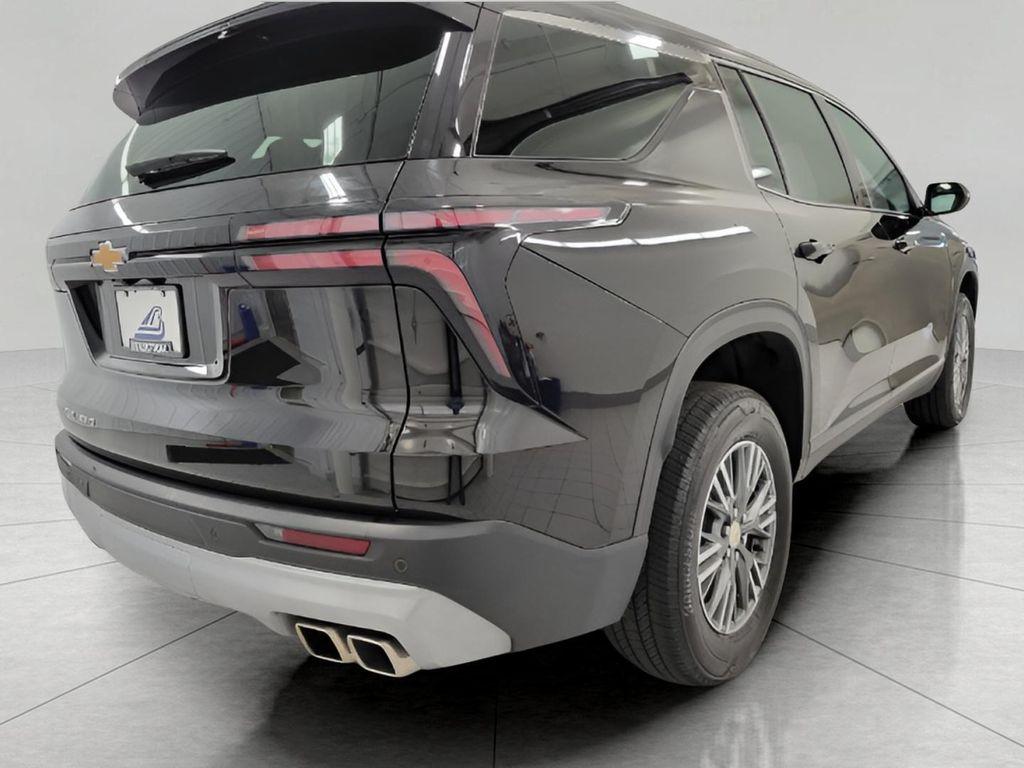 used 2025 Chevrolet Traverse car, priced at $36,480
