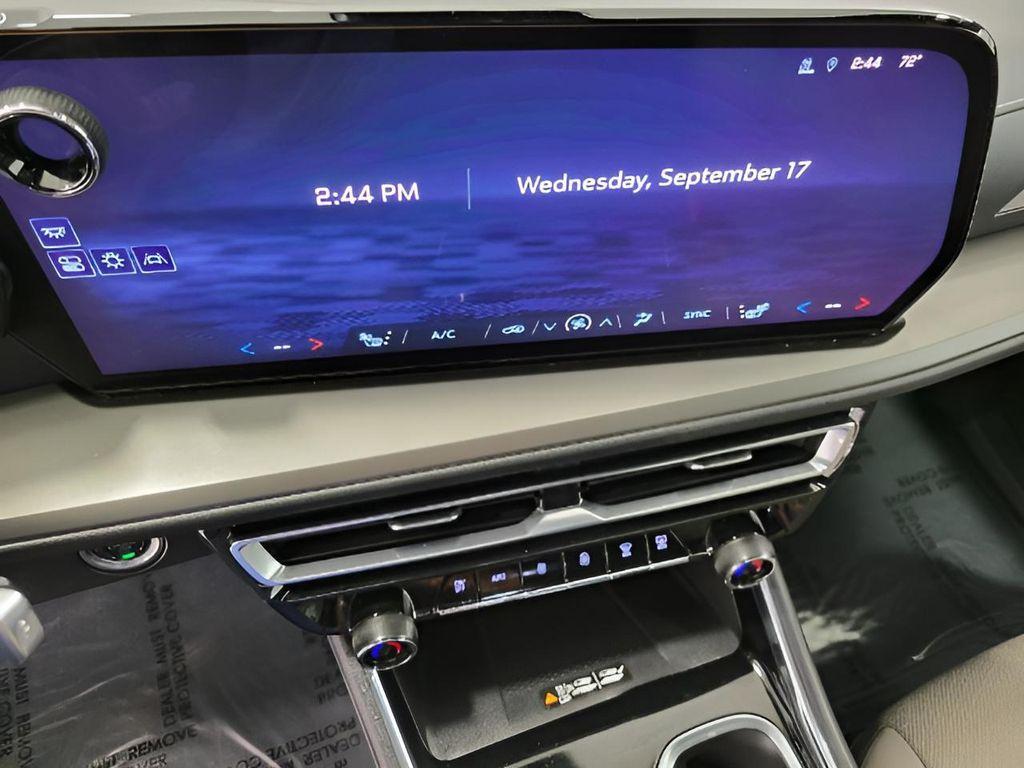 used 2025 Chevrolet Traverse car, priced at $36,480