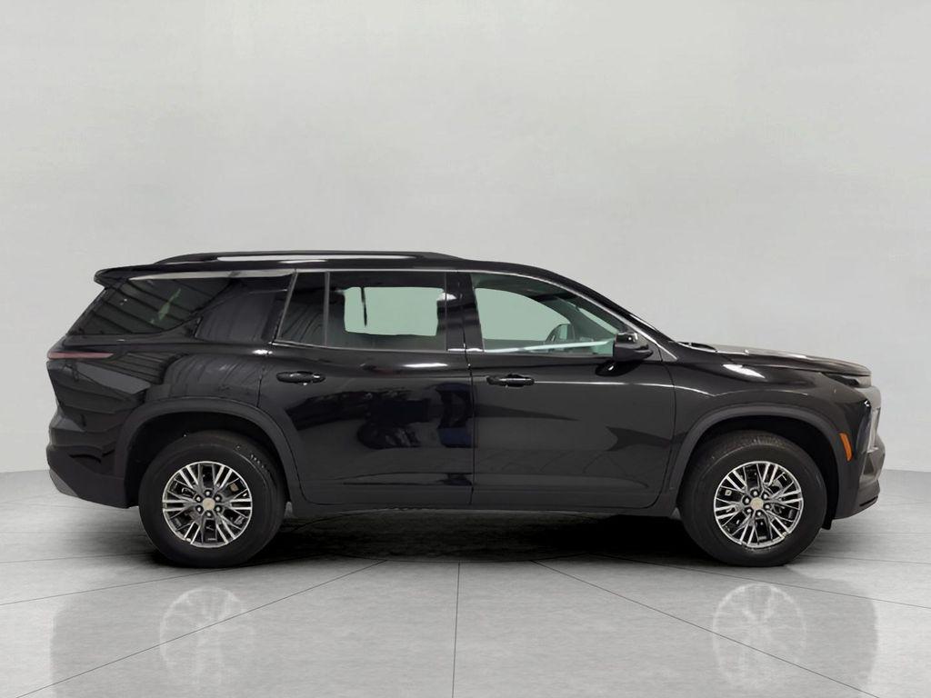 used 2025 Chevrolet Traverse car, priced at $36,480
