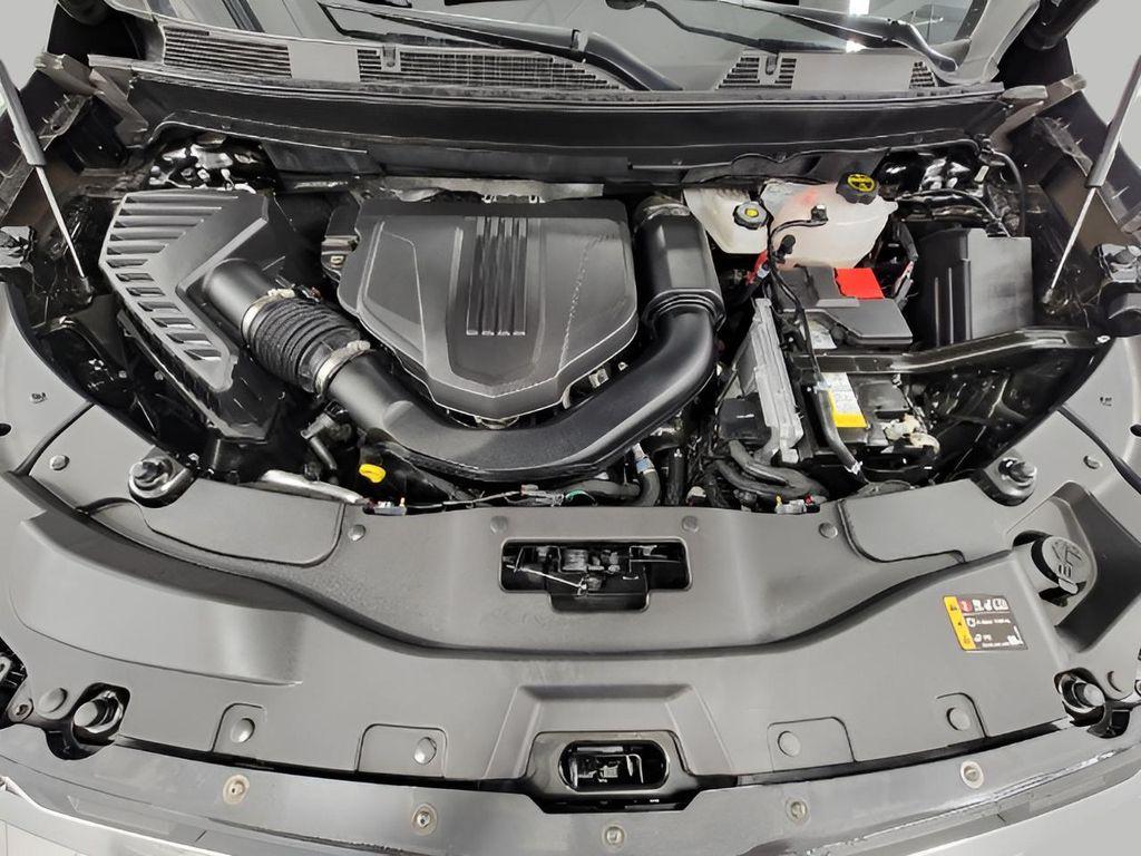 used 2025 Chevrolet Traverse car, priced at $36,480