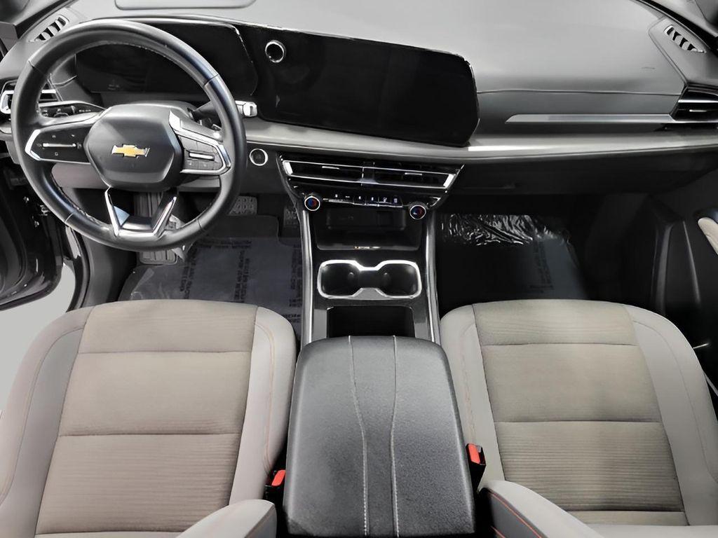 used 2025 Chevrolet Traverse car, priced at $36,480