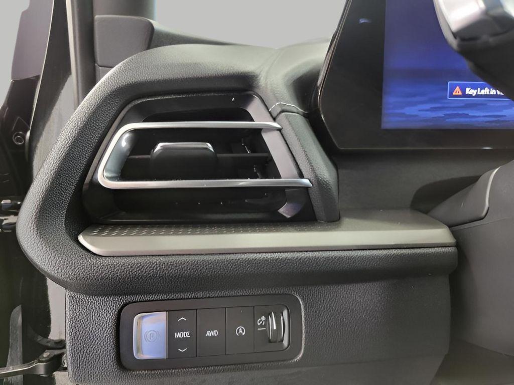 used 2025 Chevrolet Traverse car, priced at $36,480