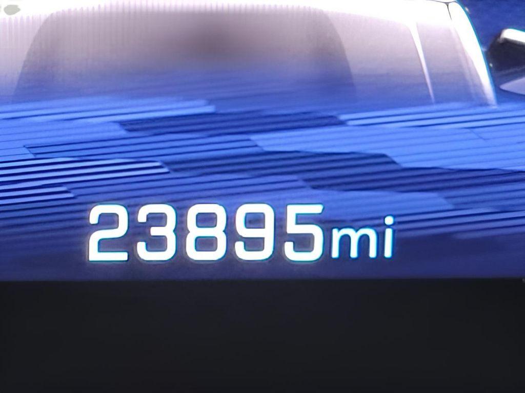 used 2025 Chevrolet Traverse car, priced at $36,480