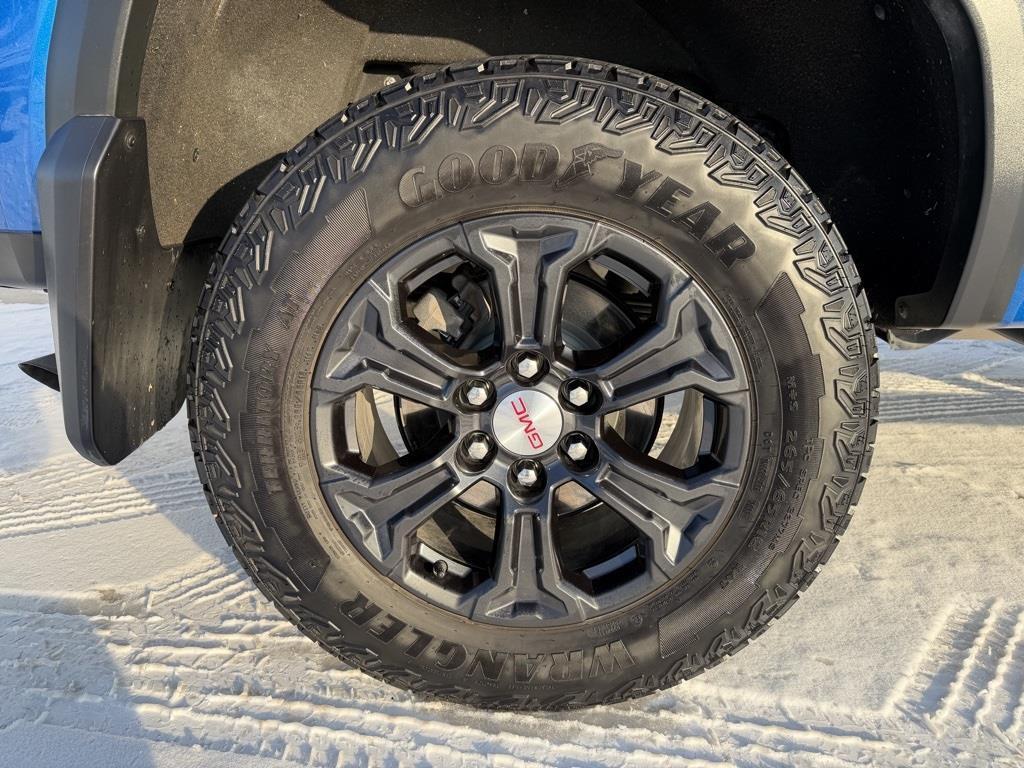 used 2023 GMC Canyon car, priced at $36,340