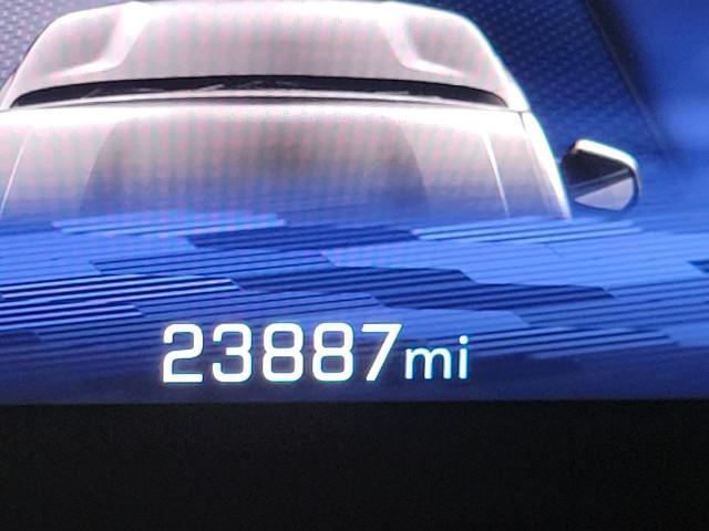 used 2025 Chevrolet Traverse car, priced at $36,752