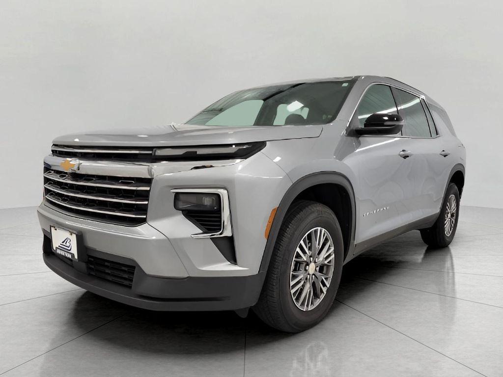 used 2025 Chevrolet Traverse car, priced at $36,752