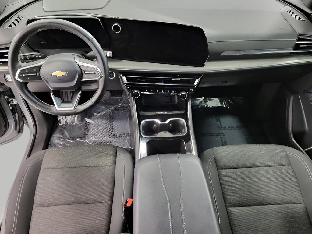 used 2025 Chevrolet Traverse car, priced at $36,752