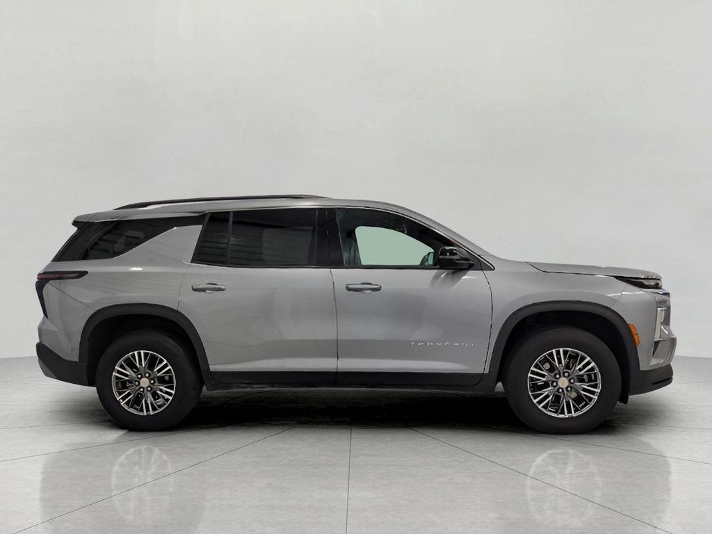 used 2025 Chevrolet Traverse car, priced at $36,752