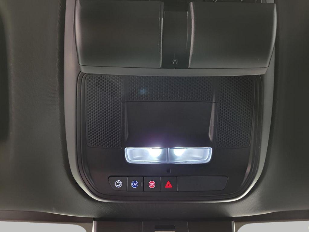 used 2025 Chevrolet Traverse car, priced at $36,752