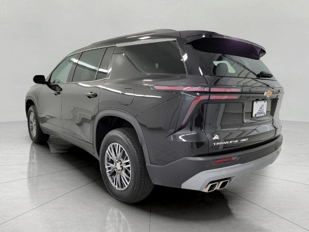 used 2025 Chevrolet Traverse car, priced at $37,172