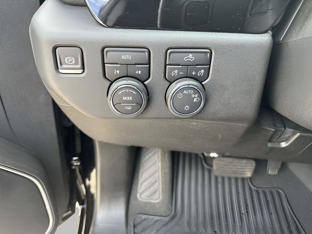 used 2022 Chevrolet Silverado 1500 car, priced at $36,248