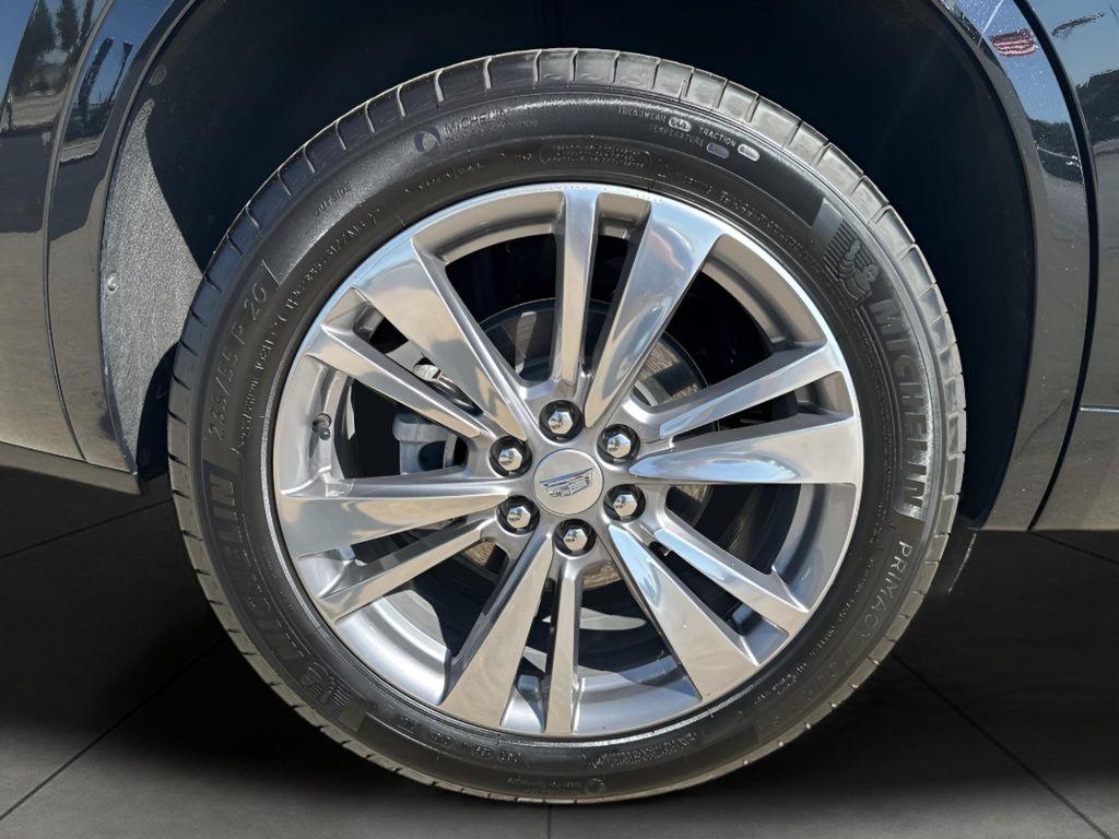 used 2025 Cadillac XT6 car, priced at $42,467